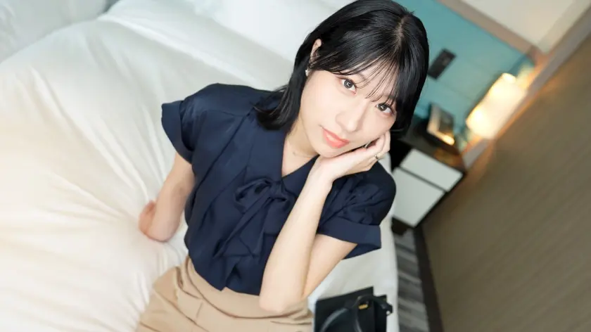 さえ 32歳 主婦兼音楽教室講師 | 大胆！主婦×清楚の挑発的コラボ 動画キャプチャ(SIRO-5612)-表紙